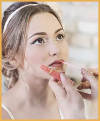 Le maquillage Mon empreinte Beauté pour une mariée est un maquillage doux qui mettra en valeur le regard et la bouche